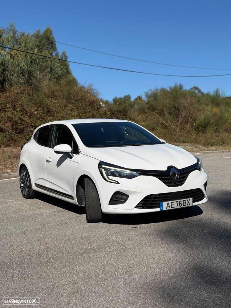 Renault Clio 1.6 E-Tech Exclusive - 2