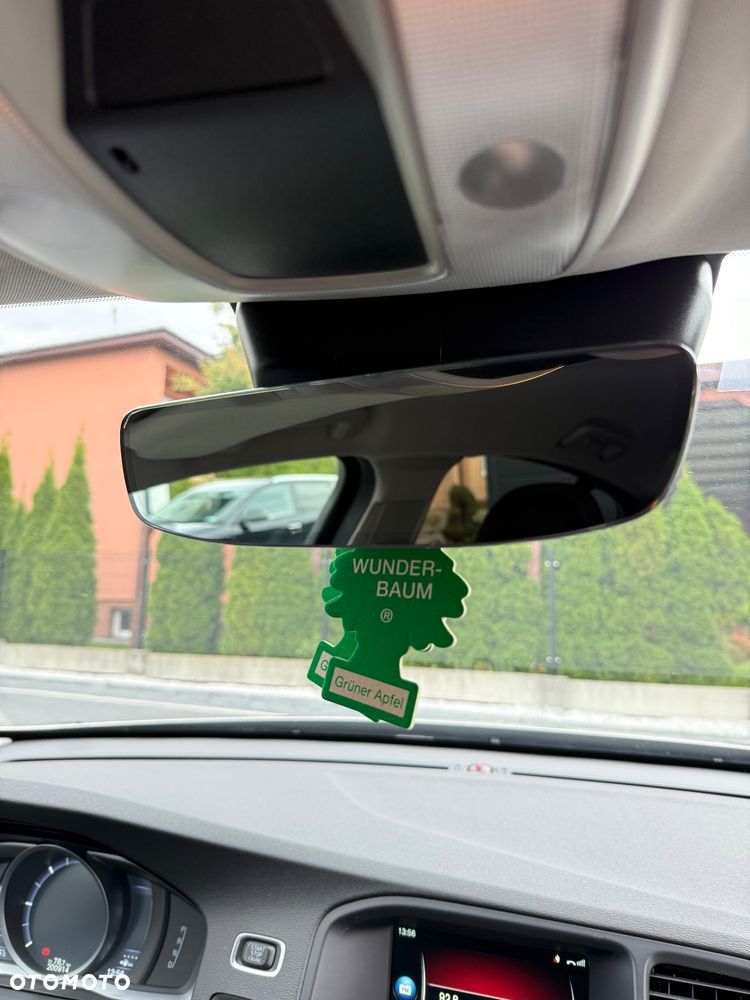 Volvo S60 D4 Drive-E Momentum - 32
