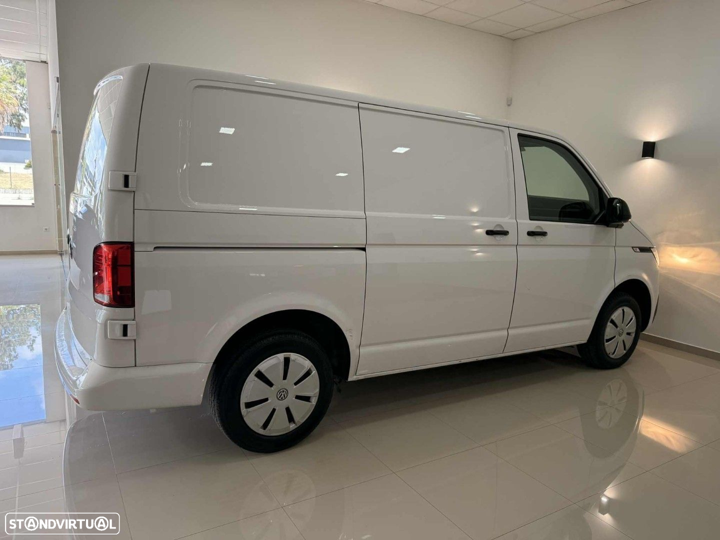 VW Transporter 2.0TDi EXTRA - 2