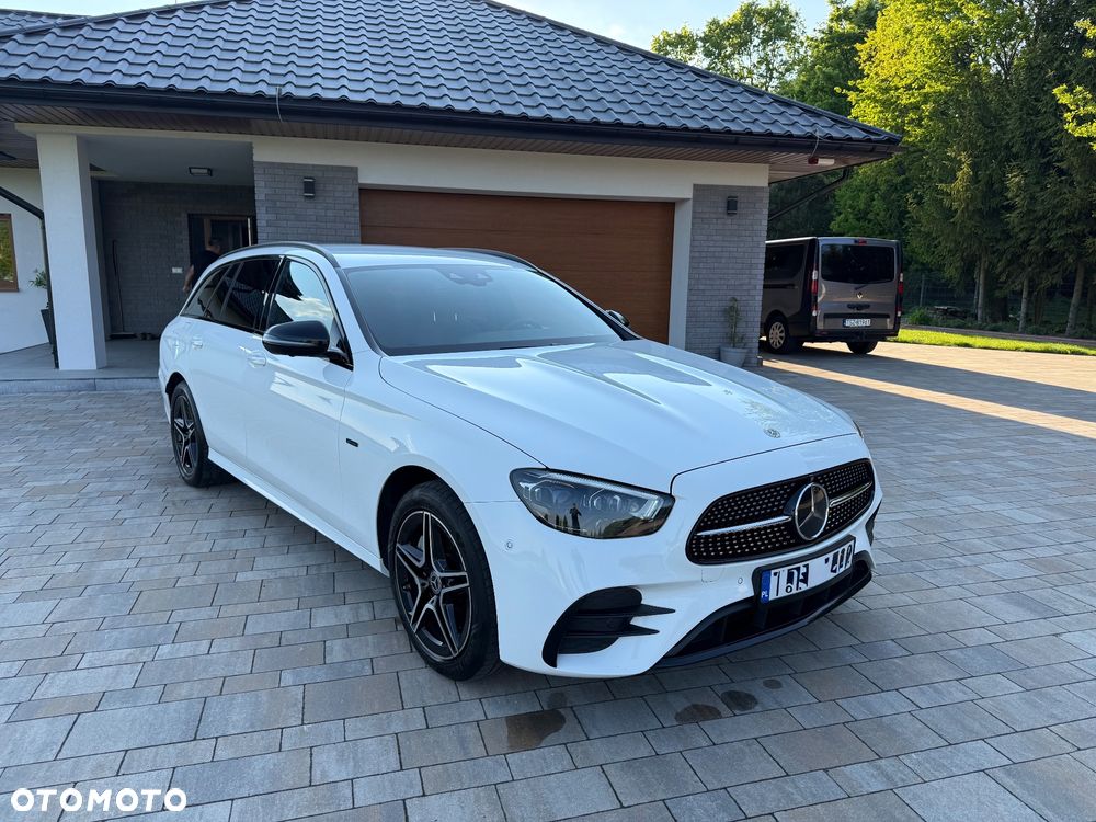 Mercedes-Benz Klasa E 300 de AMG - 38