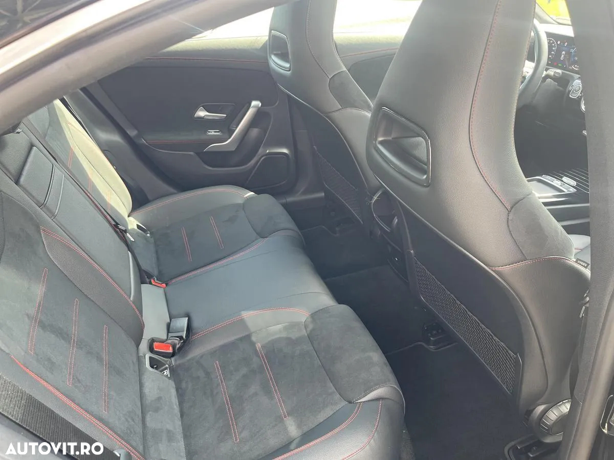 Mercedes-Benz CLA 250 e 8G-DCT AMG Line - 14