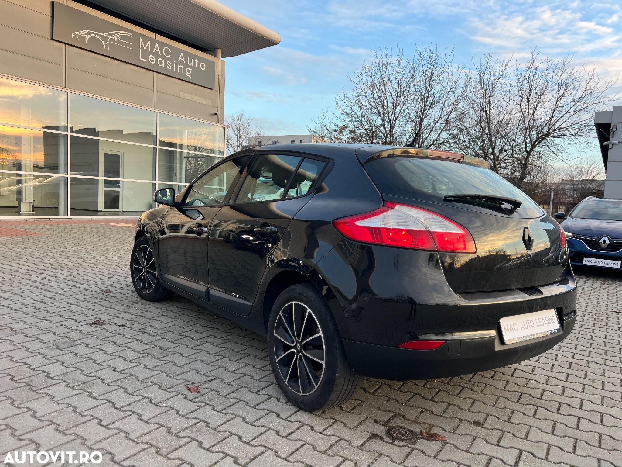 Renault Megane 1.4 TCe Sporty Dynamique - 4