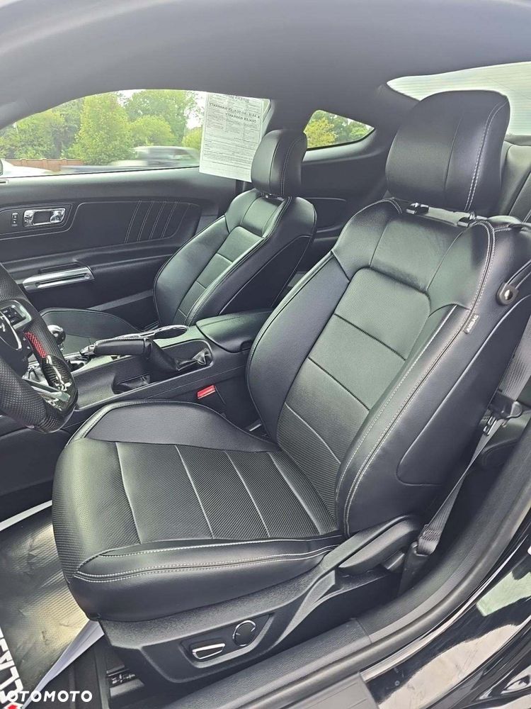 Ford Mustang 5.0 V8 GT - 5