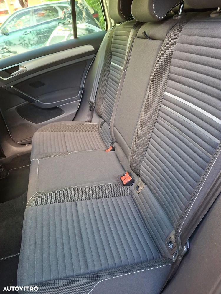 Volkswagen Golf 2.0 TDI BlueMotion Technology Edition - 7