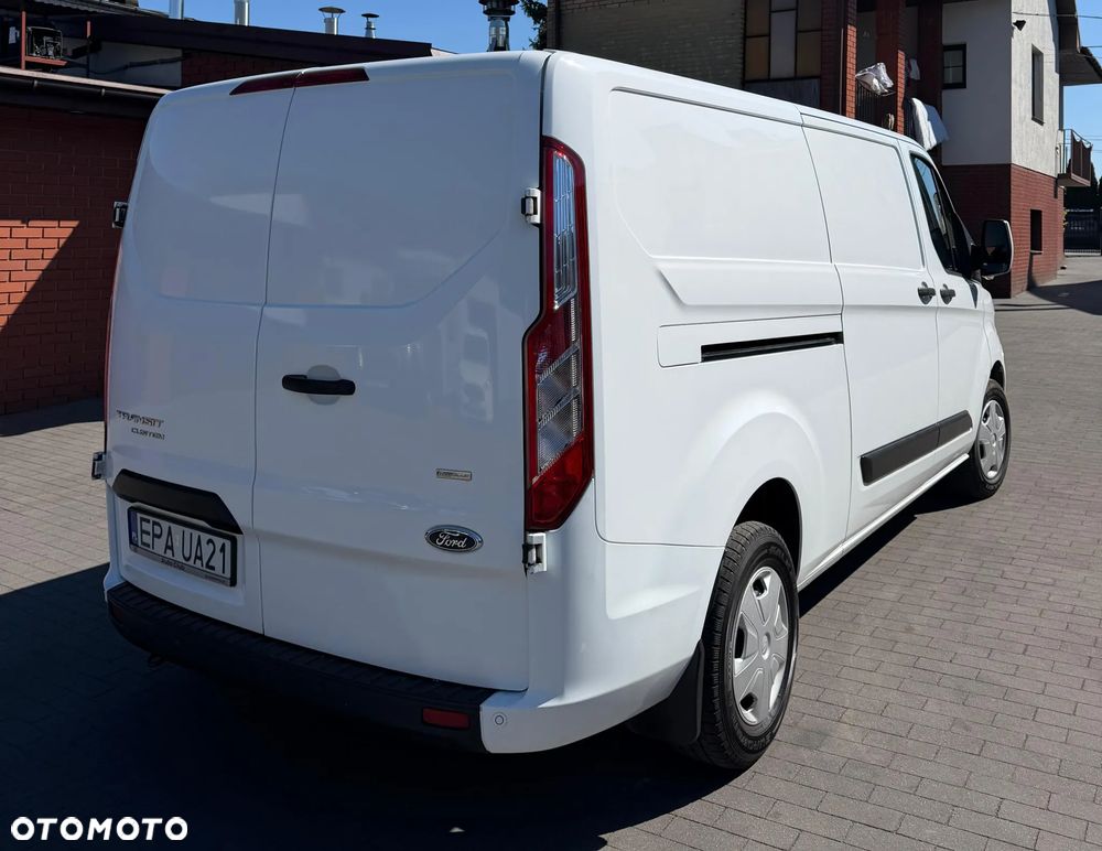 Ford TRANSIT CUSTOM - 8
