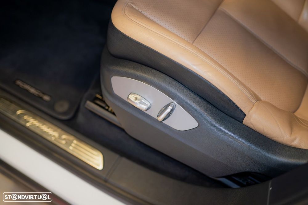 Porsche Cayenne S E-Hybrid - 26