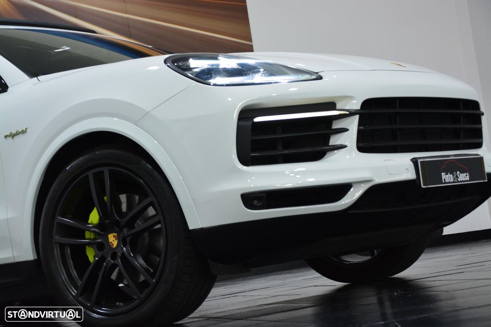 Porsche Cayenne E-Hybrid - 18