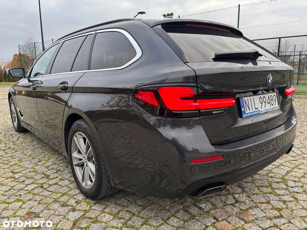 BMW Seria 5 520d mHEV - 10