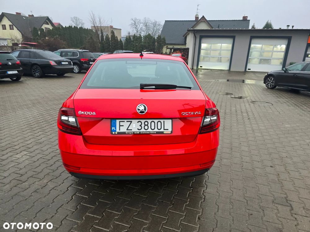 Skoda Octavia 2.0 TDI SCR Style DSG - 9