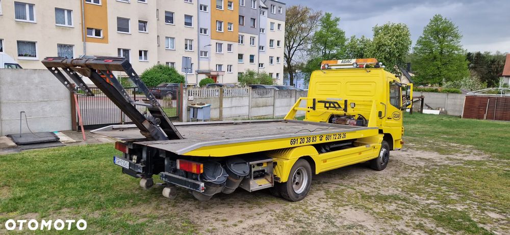 Mercedes-Benz 817 - 5