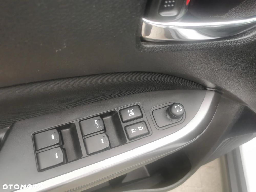 Suzuki Vitara 1.4 Boosterjet Hybrid Automatik Comfort - 16