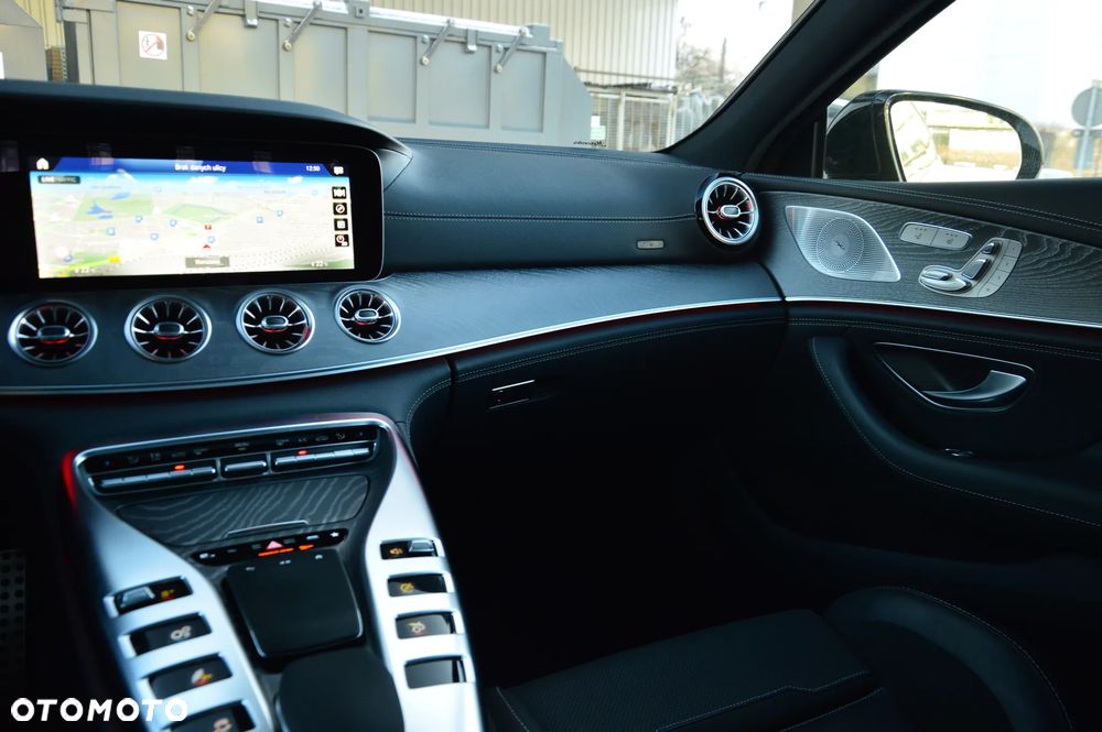 Mercedes-Benz AMG GT 43 - 29