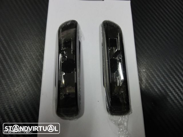 Piscas, Farolins Laterais + lâmpadas cromadas para BMW E46 98-01, E46 COUPE / CABRIO 98-06, E46 COMPAC fundo preto ou em cristal. - 3