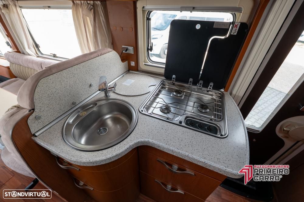 Hymer Classe B sala grande - 6