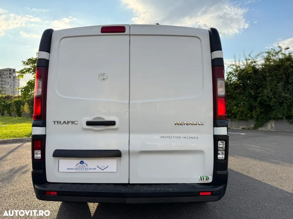 Renault Trafic GRAND CONFORT 1.6 dci 95 CP - 16