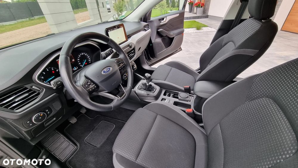 Ford Focus - 18