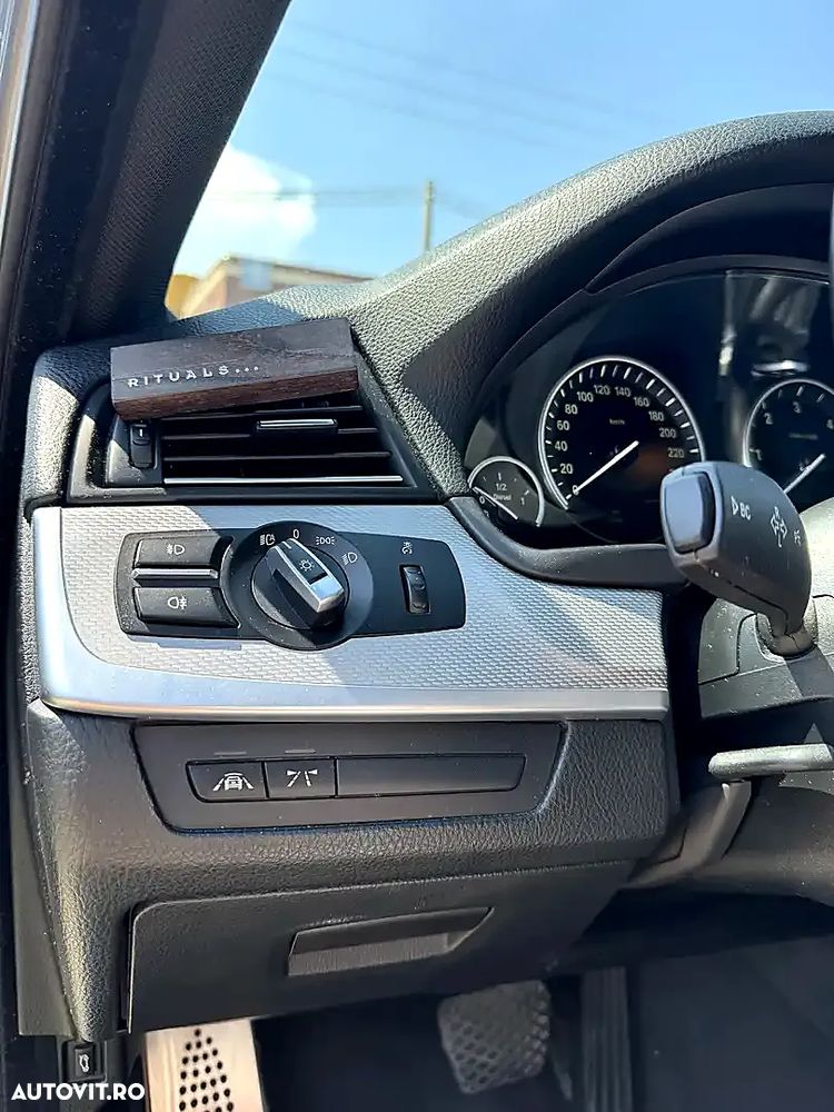 BMW Seria 5 525d xDrive AT - 10