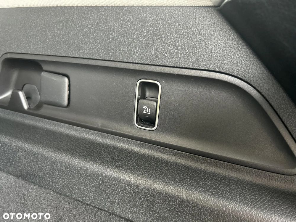 Mercedes-Benz GLE 300 d 4-Matic - 25
