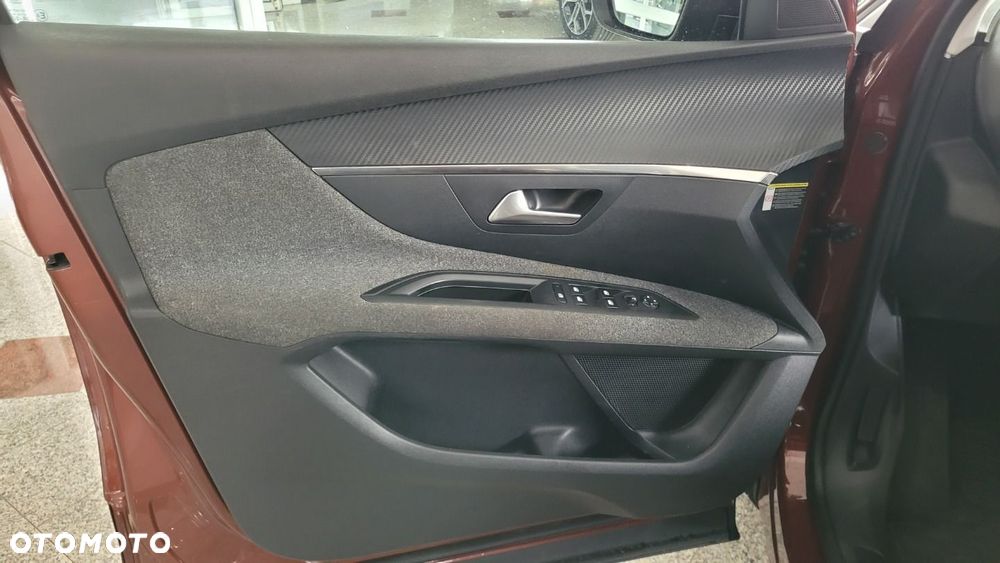 Peugeot 3008 - 11