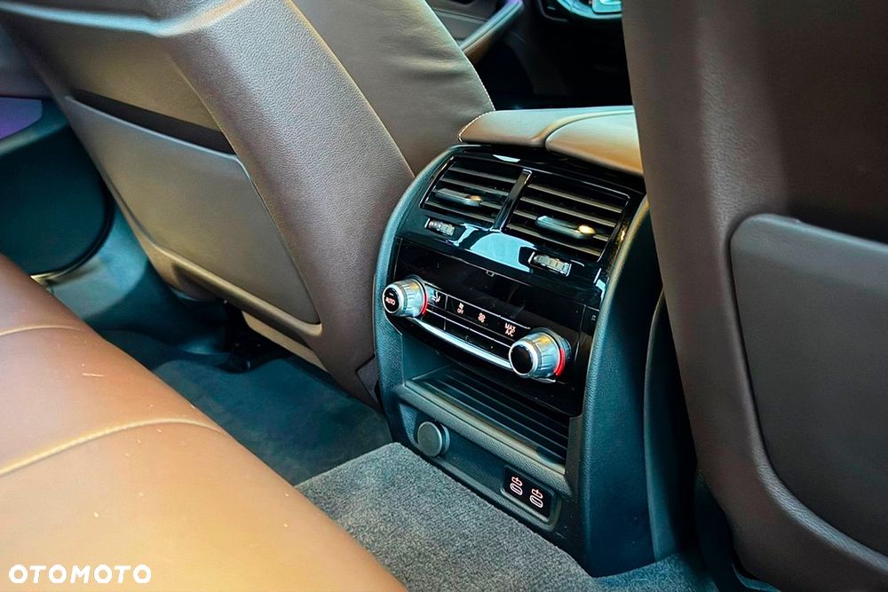 BMW Seria 5 - 12