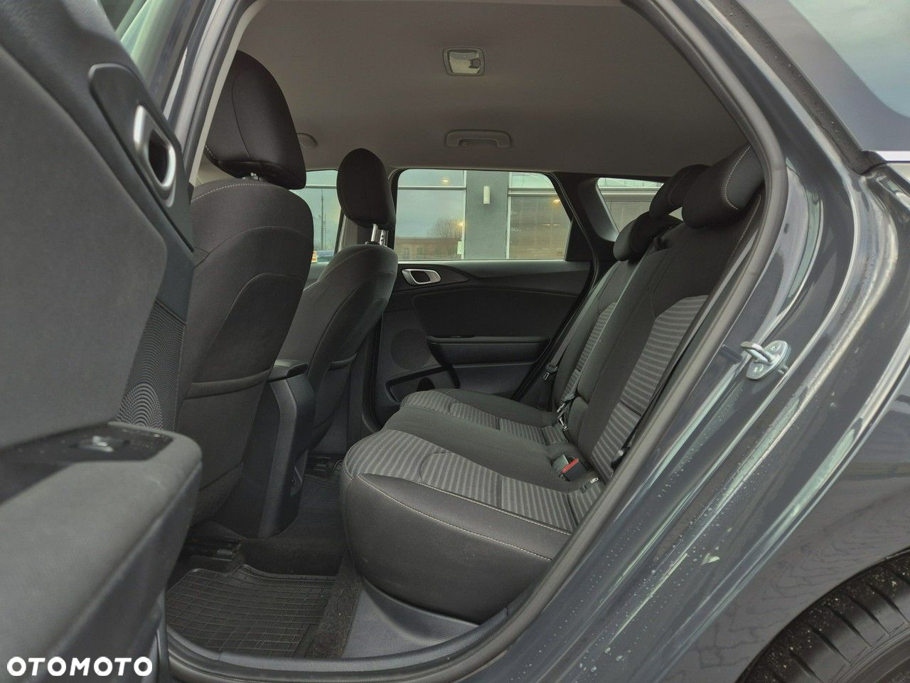 Kia Ceed - 14