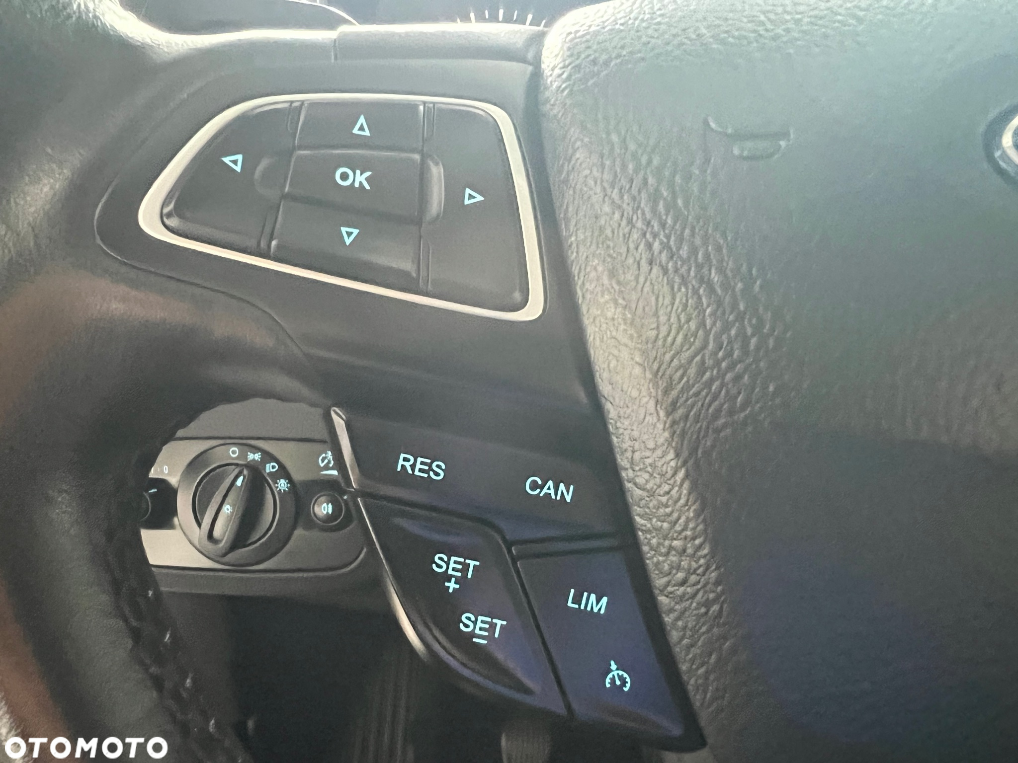 Ford Grand C-MAX - 19