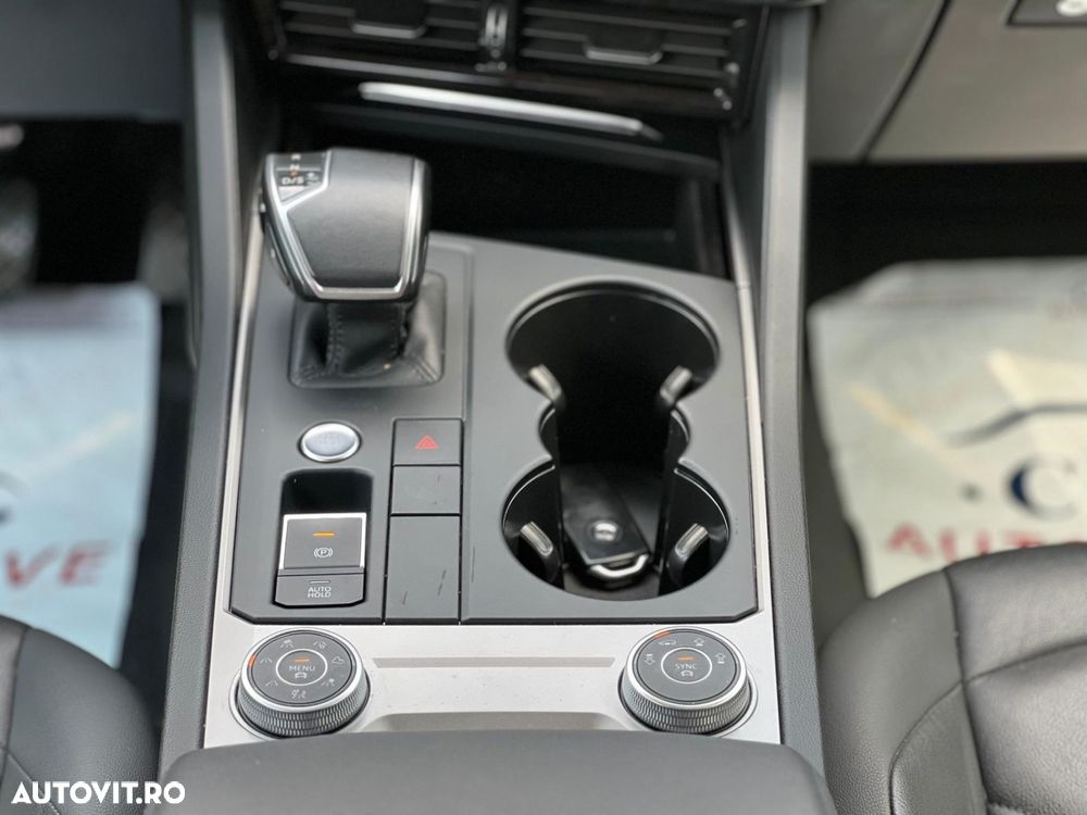 Volkswagen Touareg V6 TDI Elegance - 19