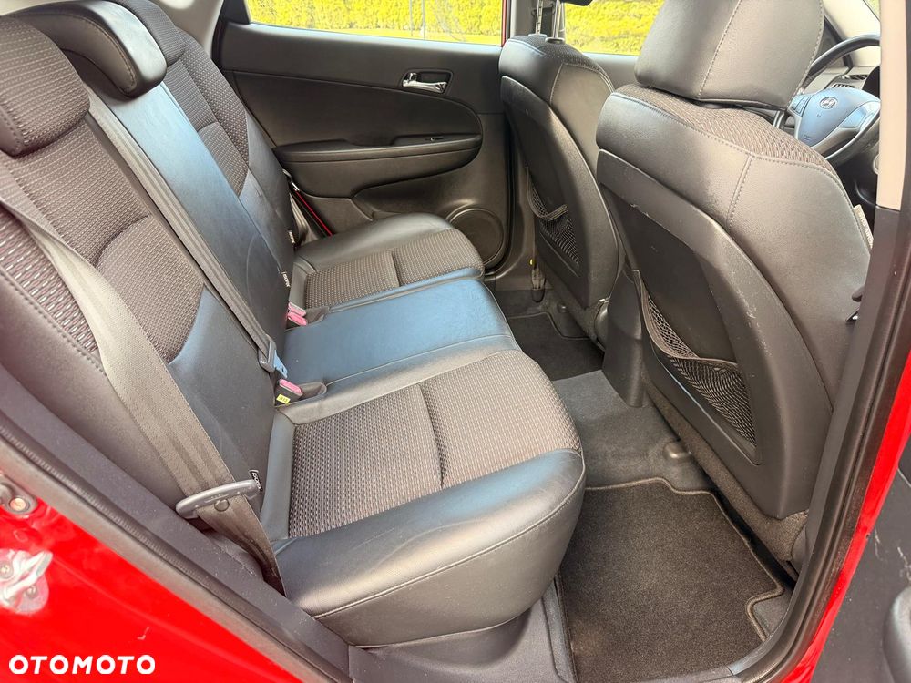 Hyundai i30 1.6 CRDi Style - 21