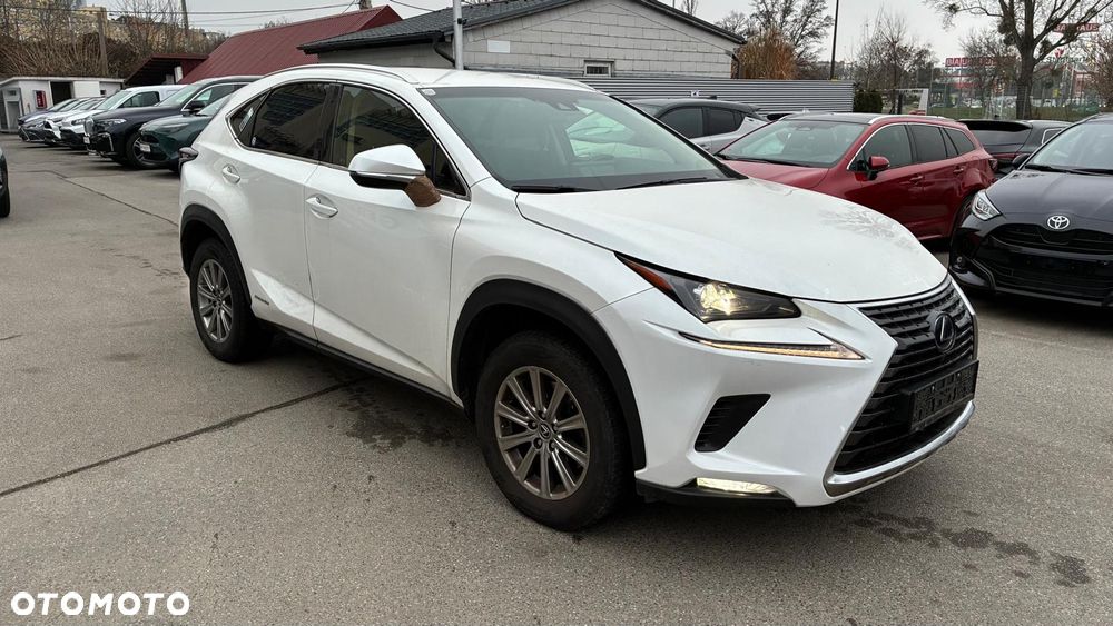 Lexus NX 300h Comfort AWD - 1