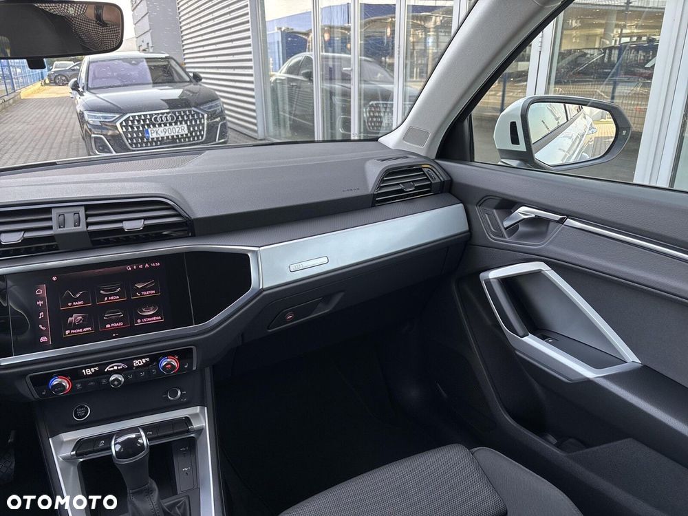 Audi Q3 35 TFSI S tronic - 18