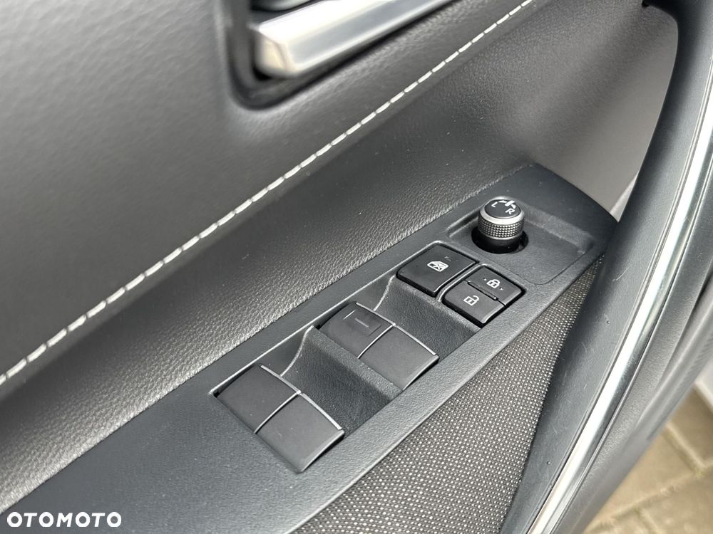 Toyota Corolla 1.8 Hybrid Comfort - 18