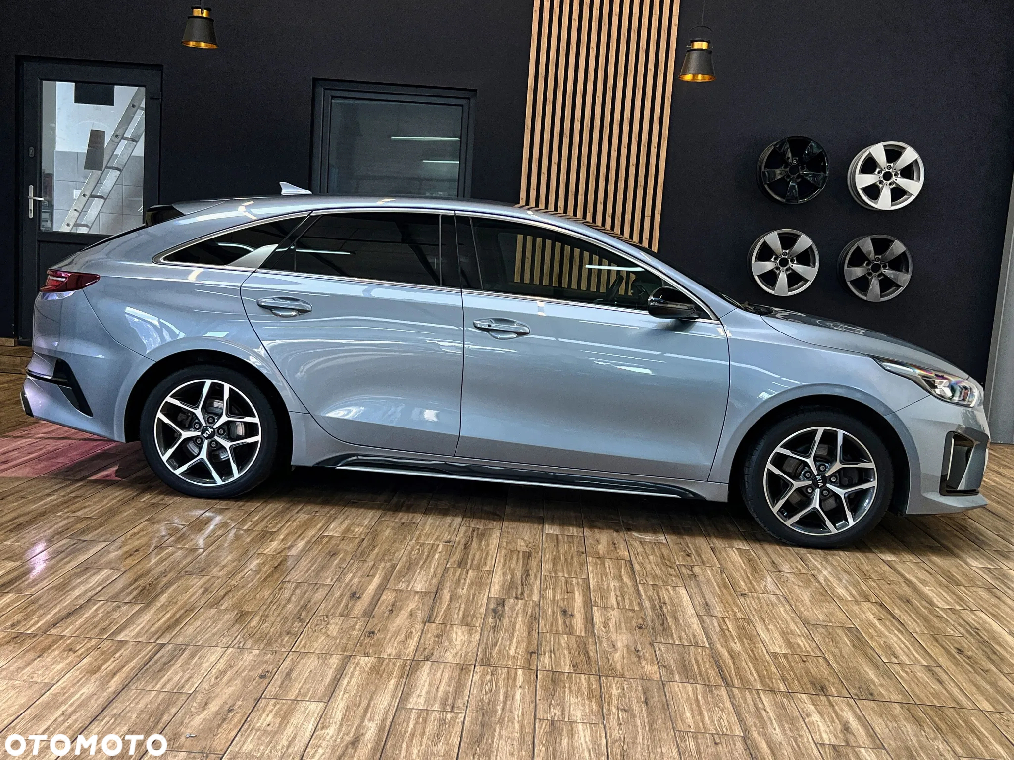 Kia ProCeed 1.6 CRDi GT Line DCT - 4