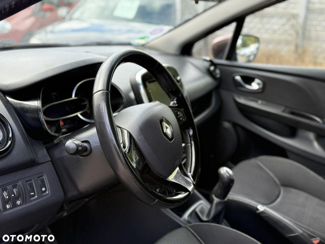 Renault Clio - 12
