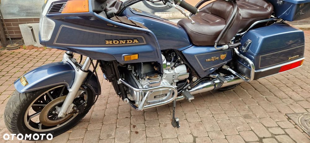 Honda GL - 23