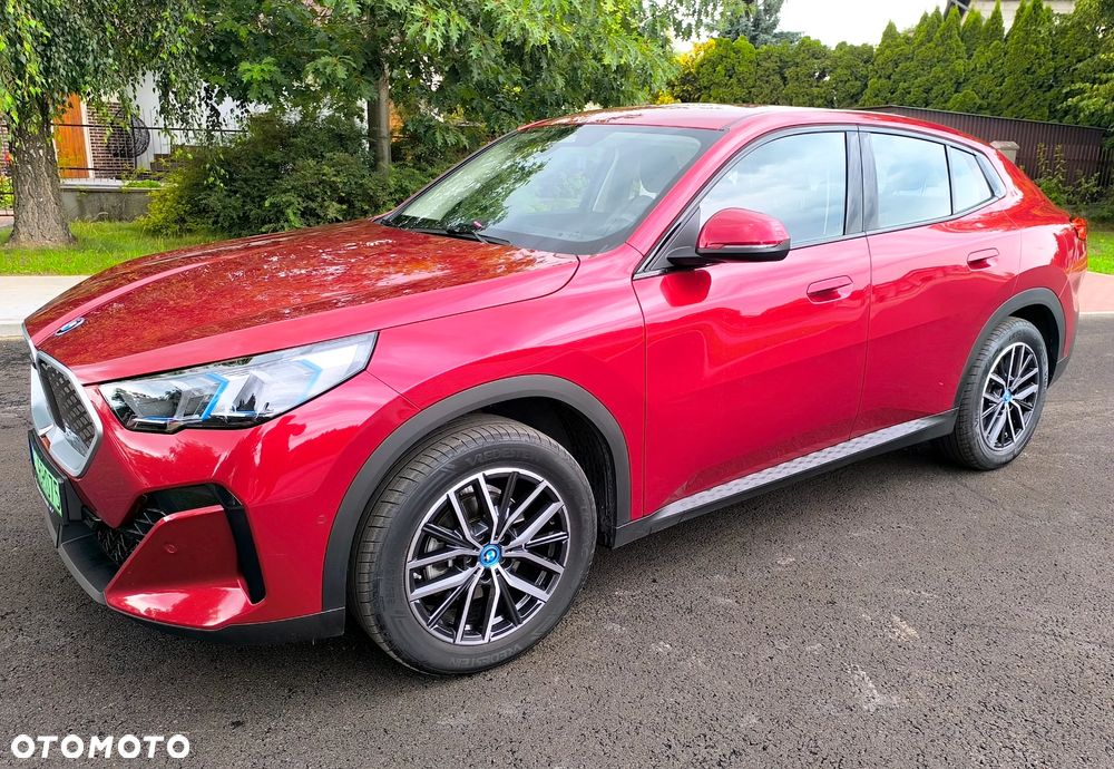 BMW iX2 - 8