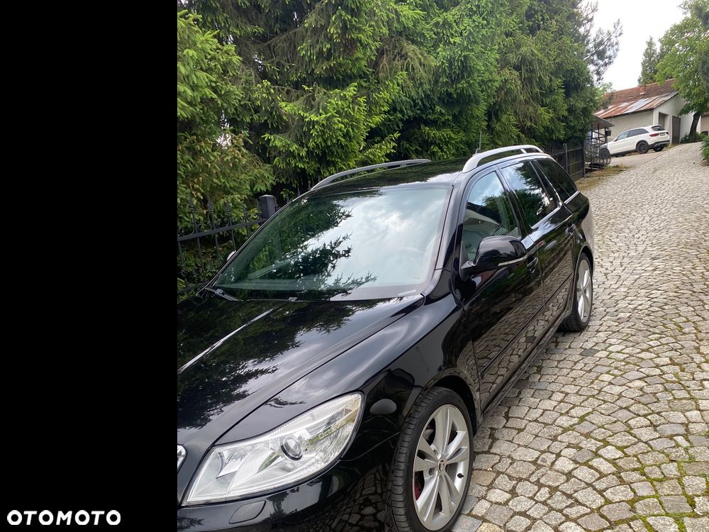 Skoda Octavia 2.0 TDI DPF RS DSG - 17