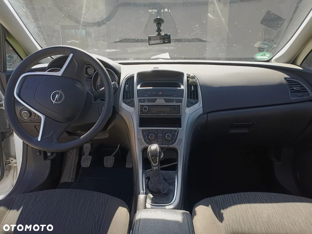 Opel Astra 1.6 Essentia - 6