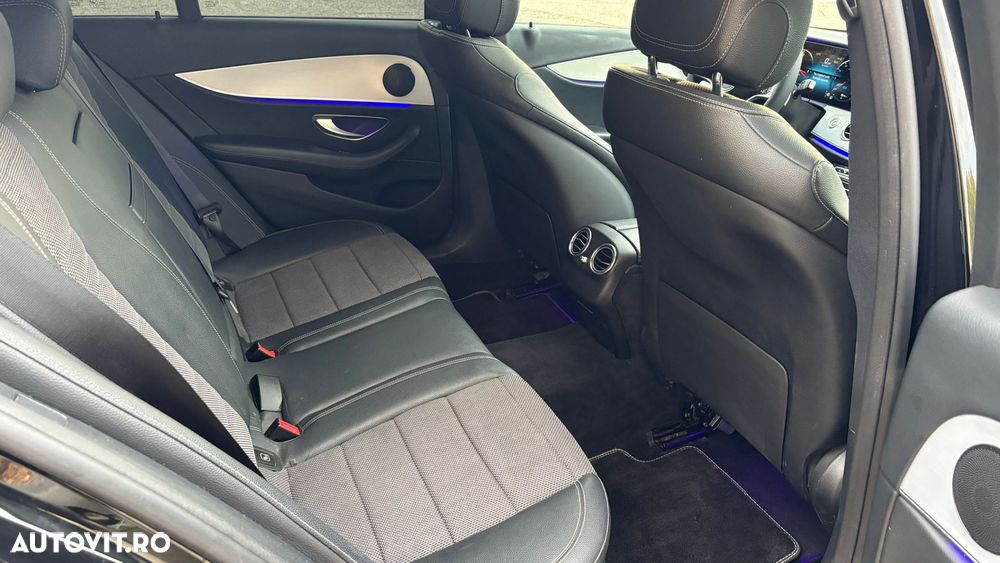 Mercedes-Benz E - 13