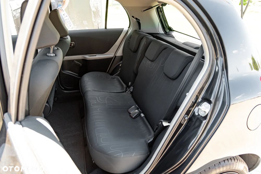 Toyota Yaris 1.33 VVT-i Executive - 19