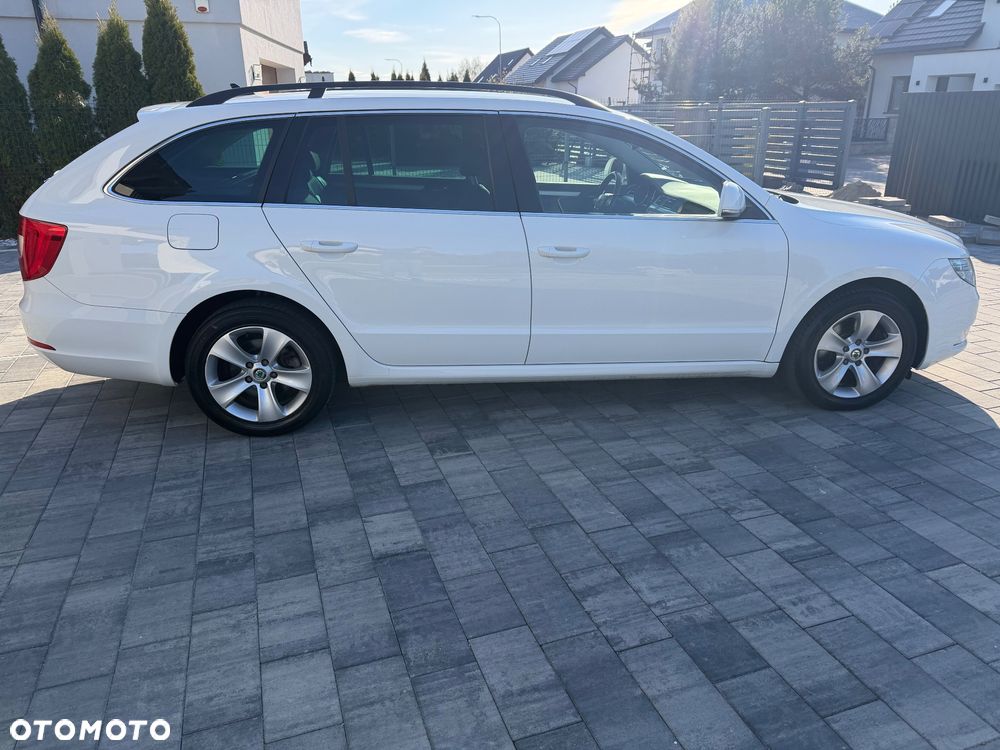 Skoda Superb 2.0 TDI Elegance - 3