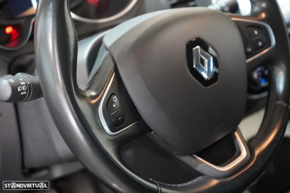 Renault Captur - 24