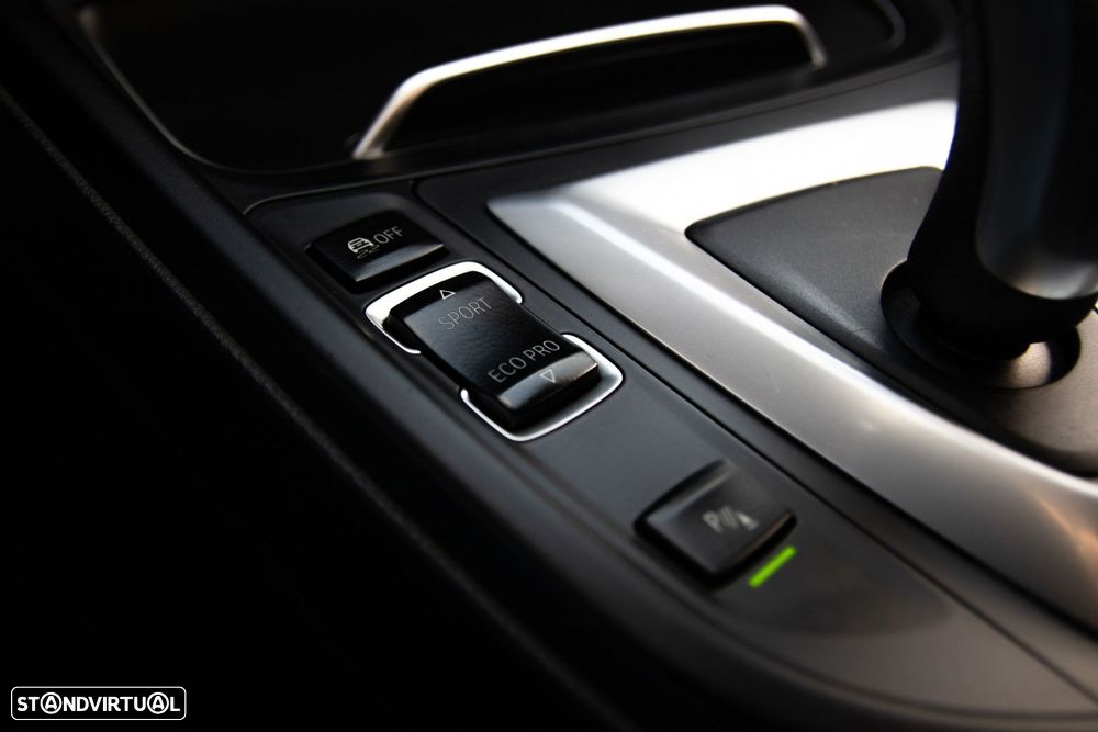 BMW 330 e iPerformance Line Sport - 51