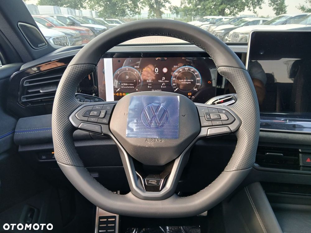 Volkswagen Tiguan - 11