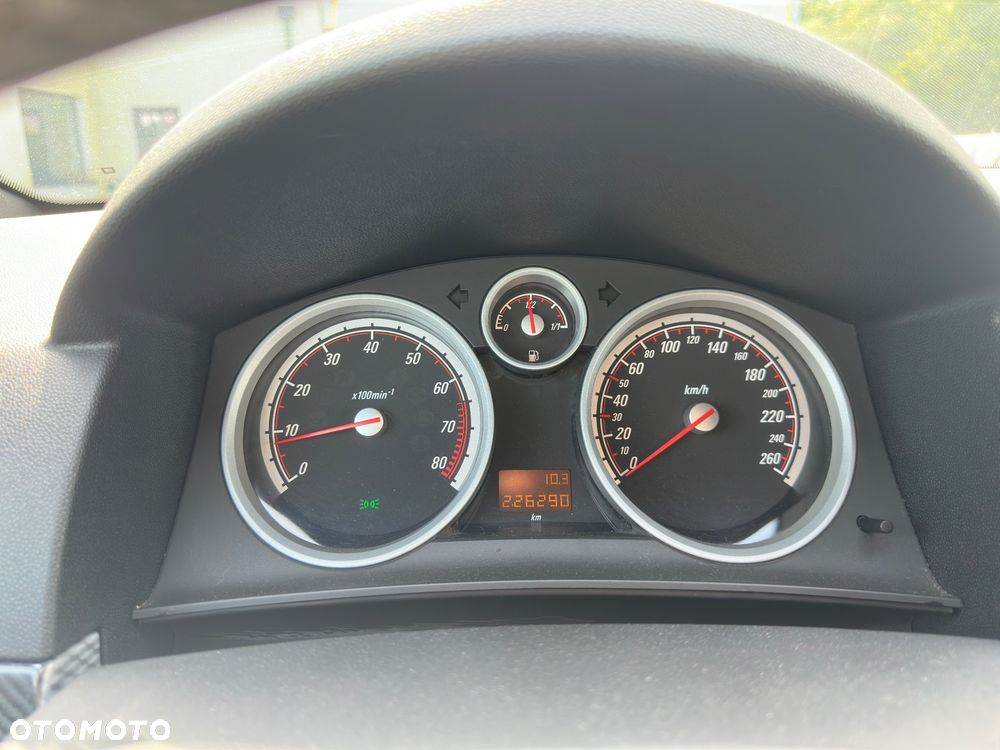 Opel Astra - 11