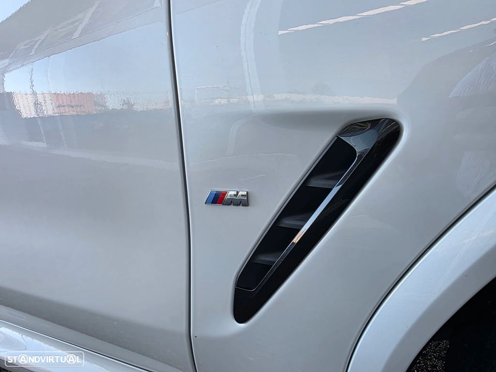 BMW X3 30 e xDrive Pack M Desportivo Pro - 11