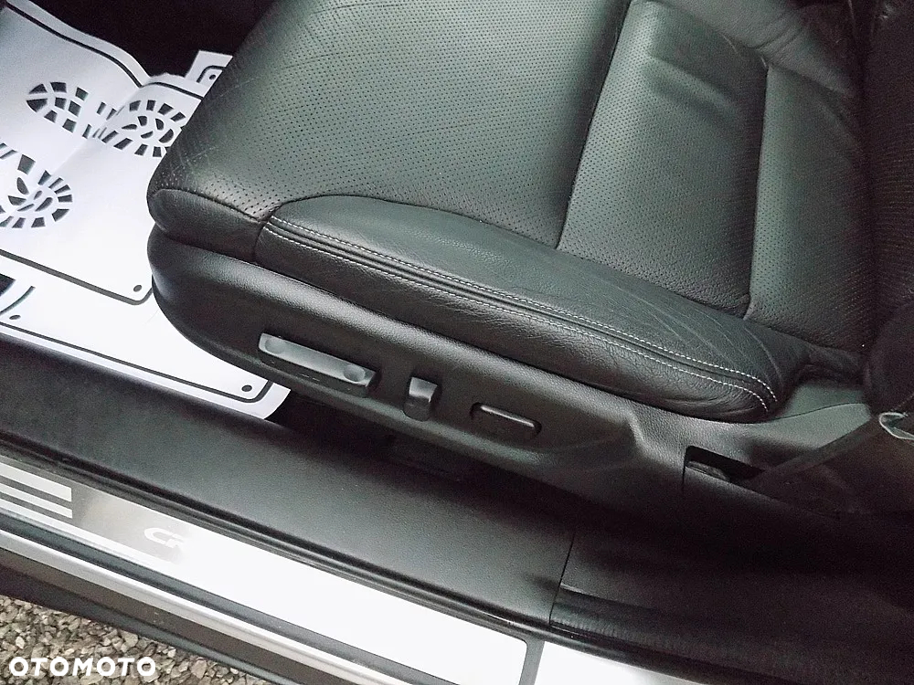Honda CR-V 2.0i-VTEC 4WD Automatik Executive - 11