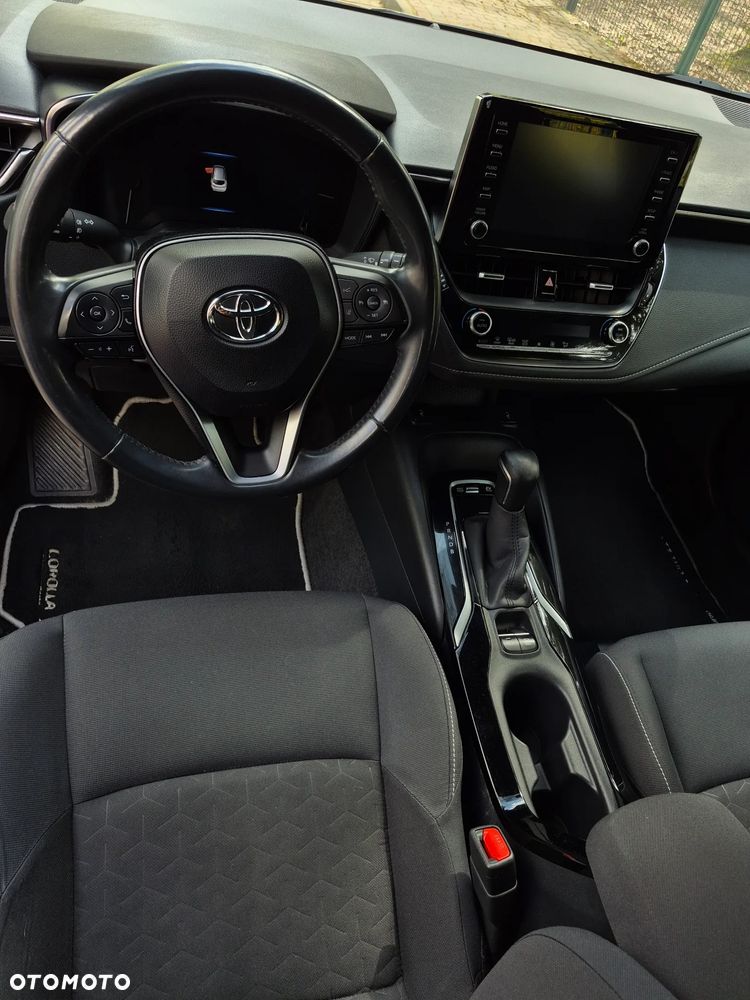 Toyota Corolla - 26