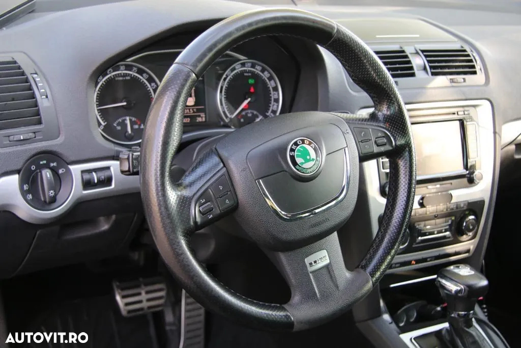 Skoda Octavia 2.0 TDI CR DPF DSG RS - 15
