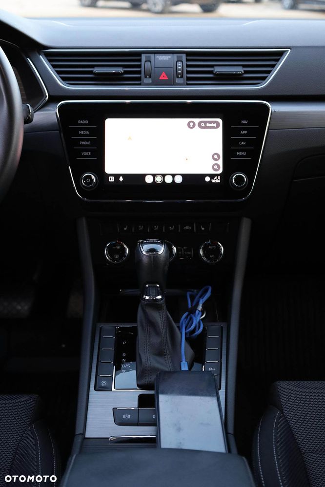 Skoda Superb 2.0 TDI SCR Style DSG - 15