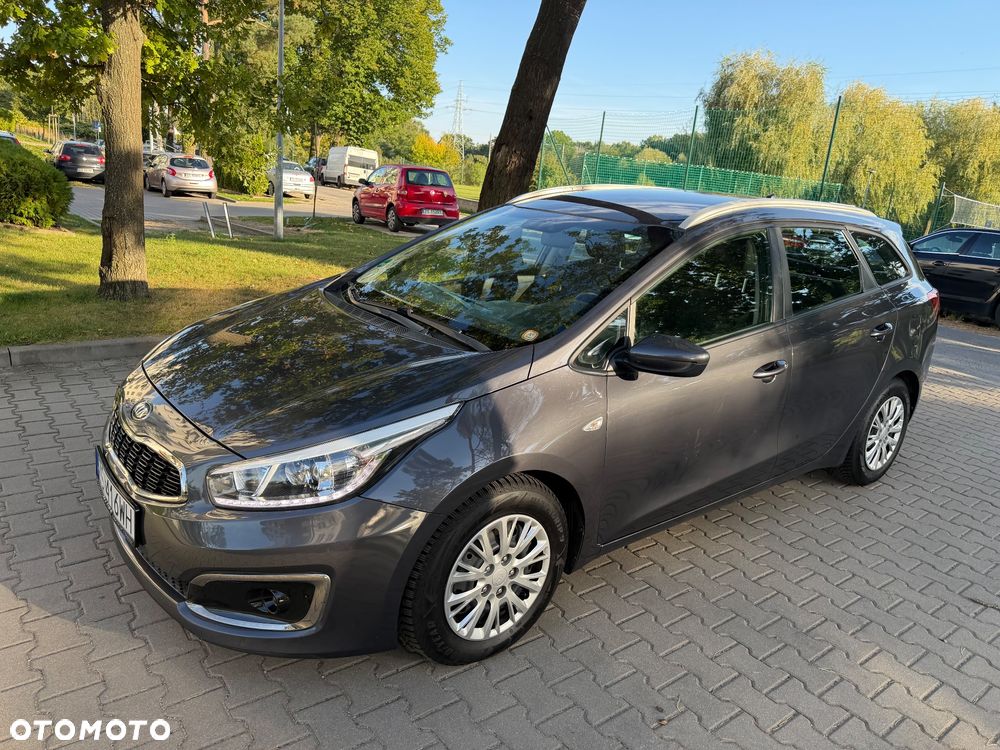 Kia Ceed - 5